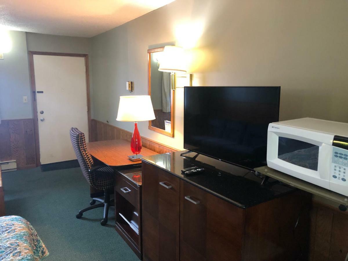 Viking Motel Lindsborg Extérieur photo