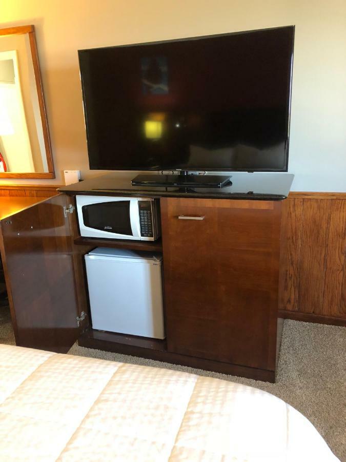 Viking Motel Lindsborg Extérieur photo